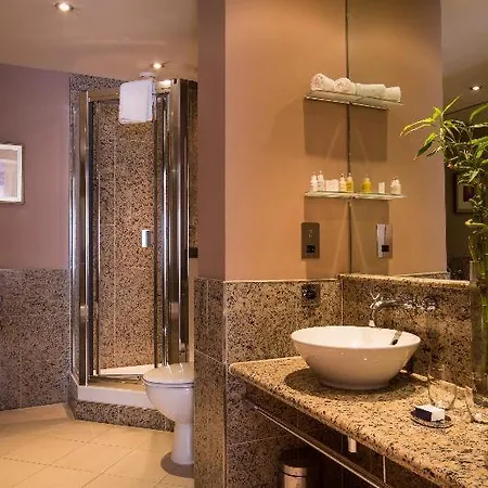The Club & Jersey Hotell 5*