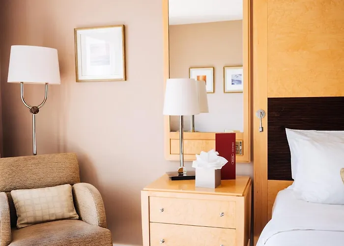 The Club & Jersey Hotel