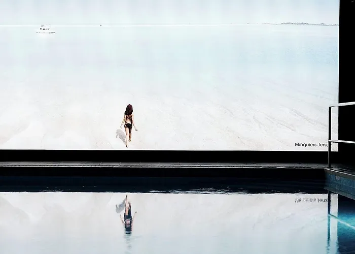 The Club & Jersey 5*