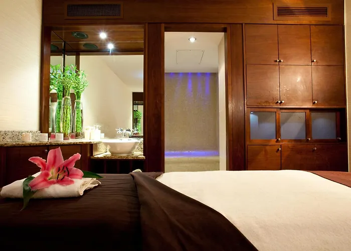 The Club & Jersey מלון