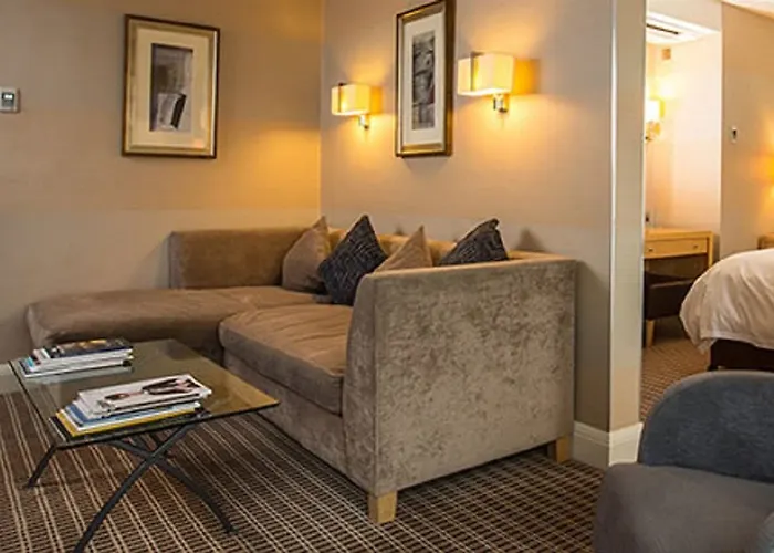 Hotel The Club & Jersey 5*