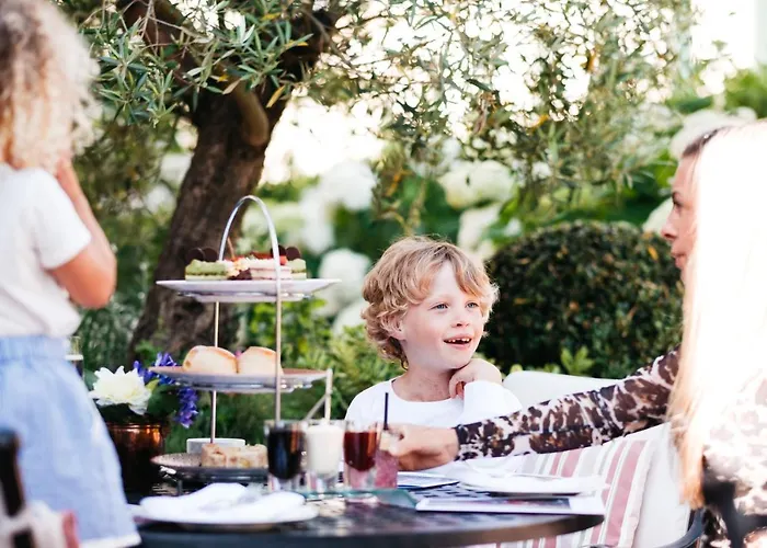 Отель The Club & Jersey