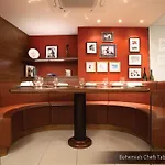 The Club & Jersey 5*