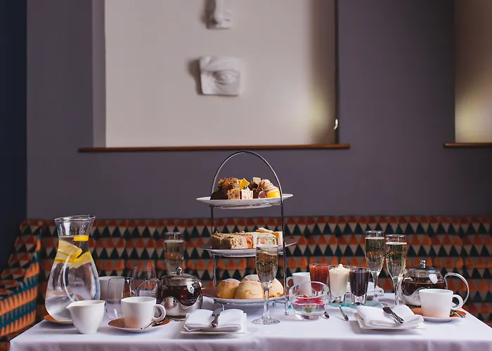 The Club & Jersey 5*