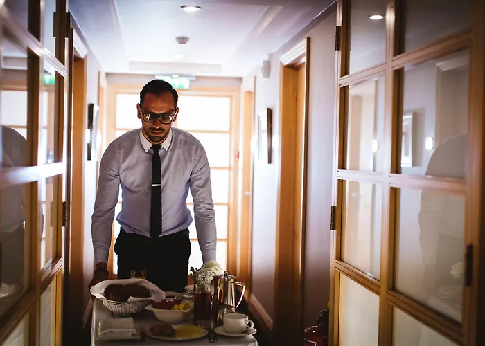 The Club & Jersey 5*