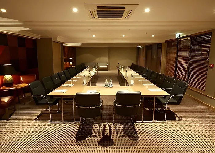 The Club & Jersey 5*